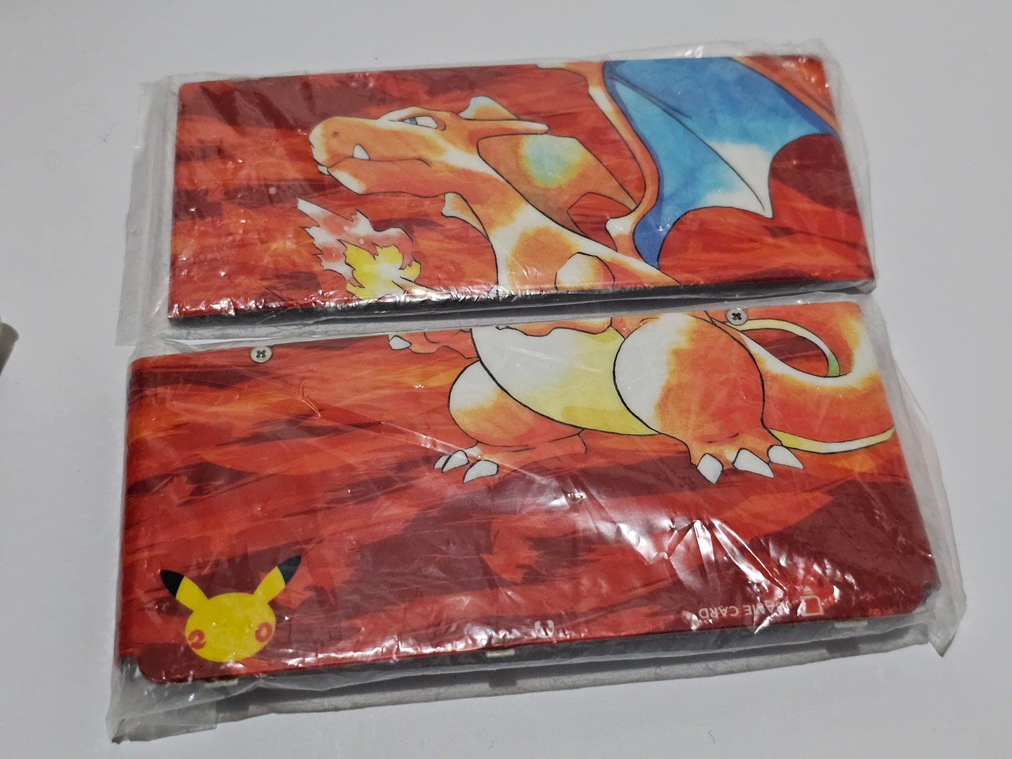 New Nintendo 3DS Edición 20 Aniversario Pokemon Completo (CiB) Nintendo 3DS