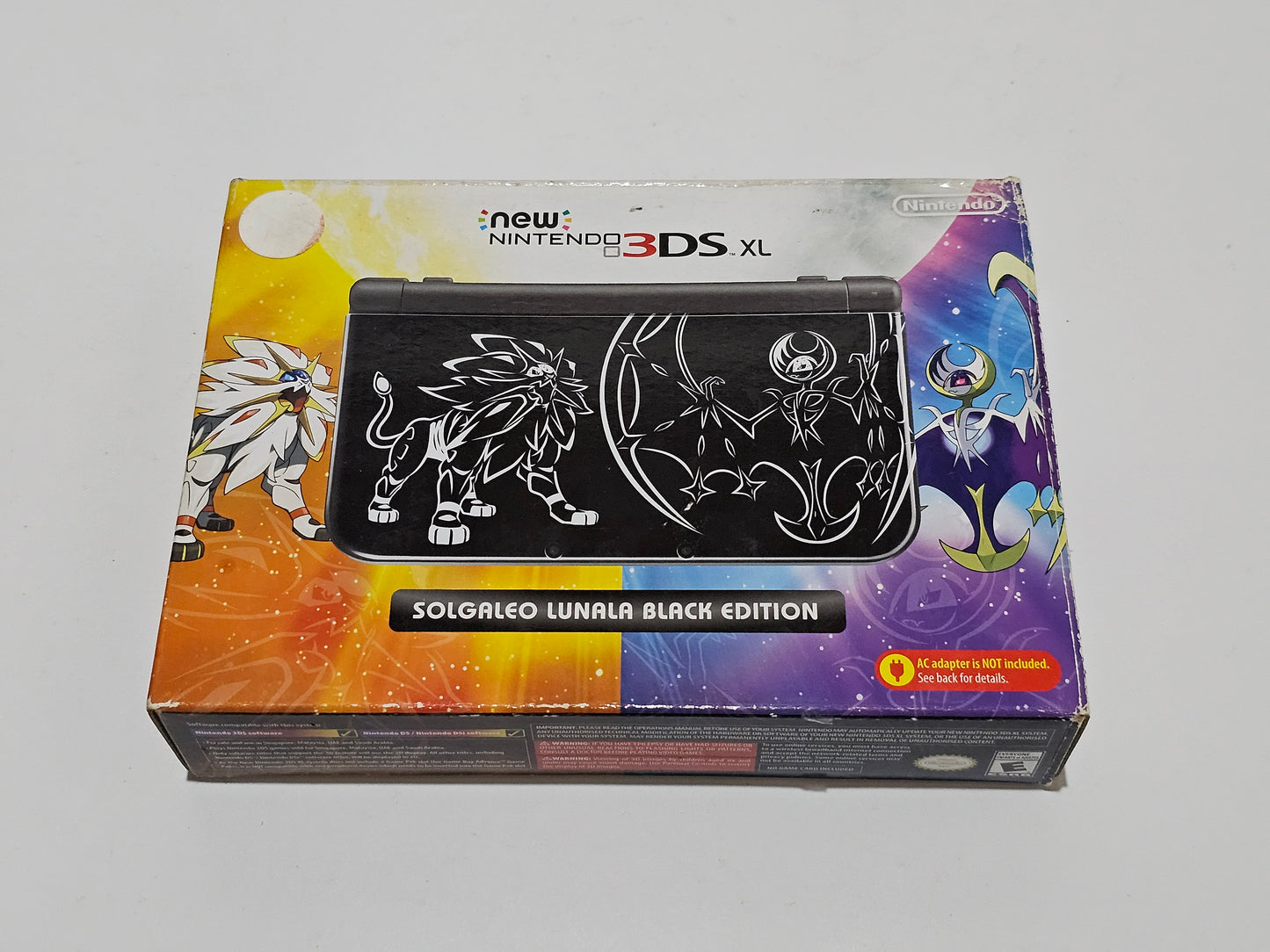 New Nintendo 3DS XL Edición Lunala Solgaleo Pokemon Completo (CiB) Nintendo 3DS