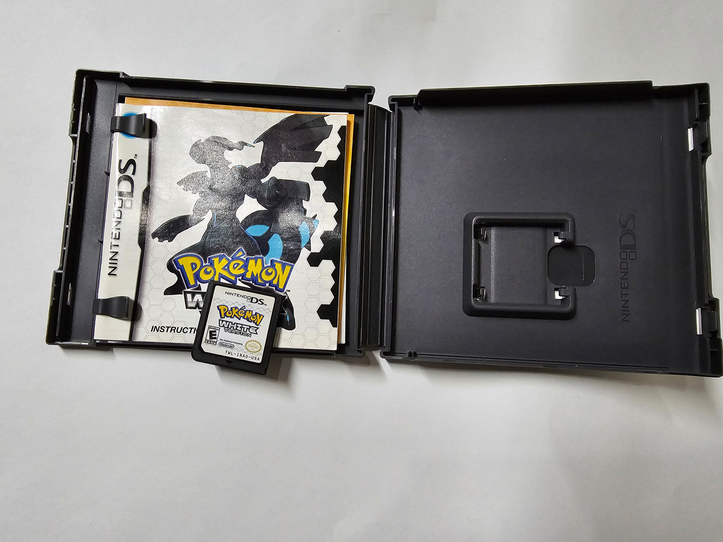 Pokemon White Completo (CiB) Nintendo DS